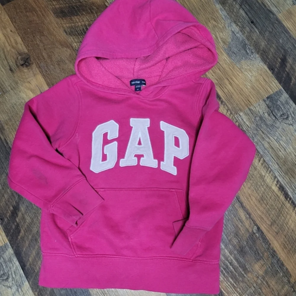 Gap Toddler hot‎ pink soft fuzzy pullover 4T